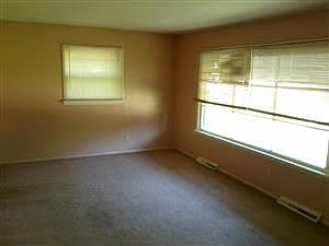 1st image of 176 Elbring Dr