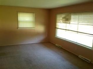 176 Elbring Dr, Saint Louis, MO