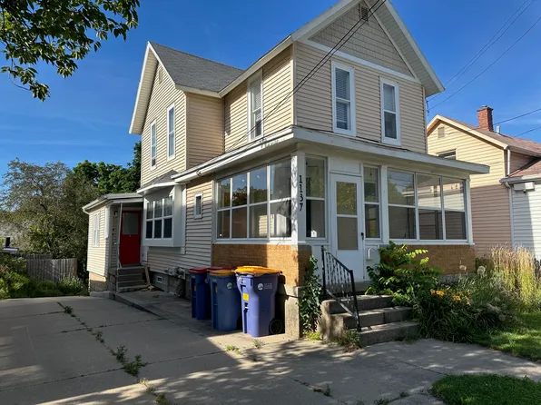 1137 Fulton St E APT 1, Grand Rapids, MI 49503