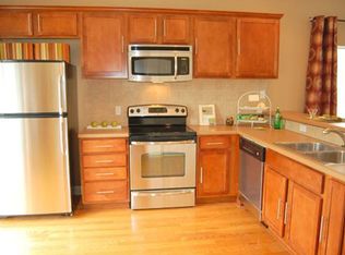 1160 Beacon Hill Ln, Kansas City, MO 64108