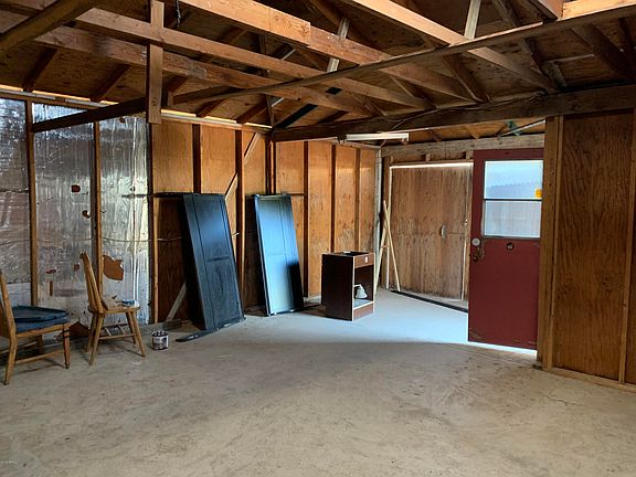 4th image of 11201 W Kansas Ave
