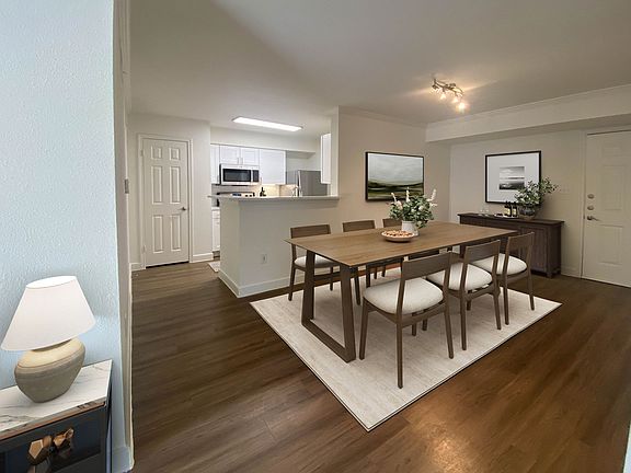 5th image of 3720 W Alabama St #2361373