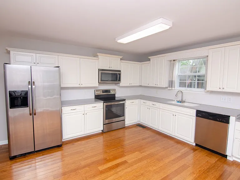 1722 Portway Ct — Photo 6
