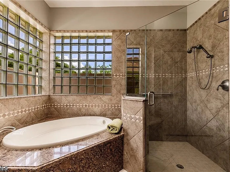 9811 Ensign Ct — Photo 11
