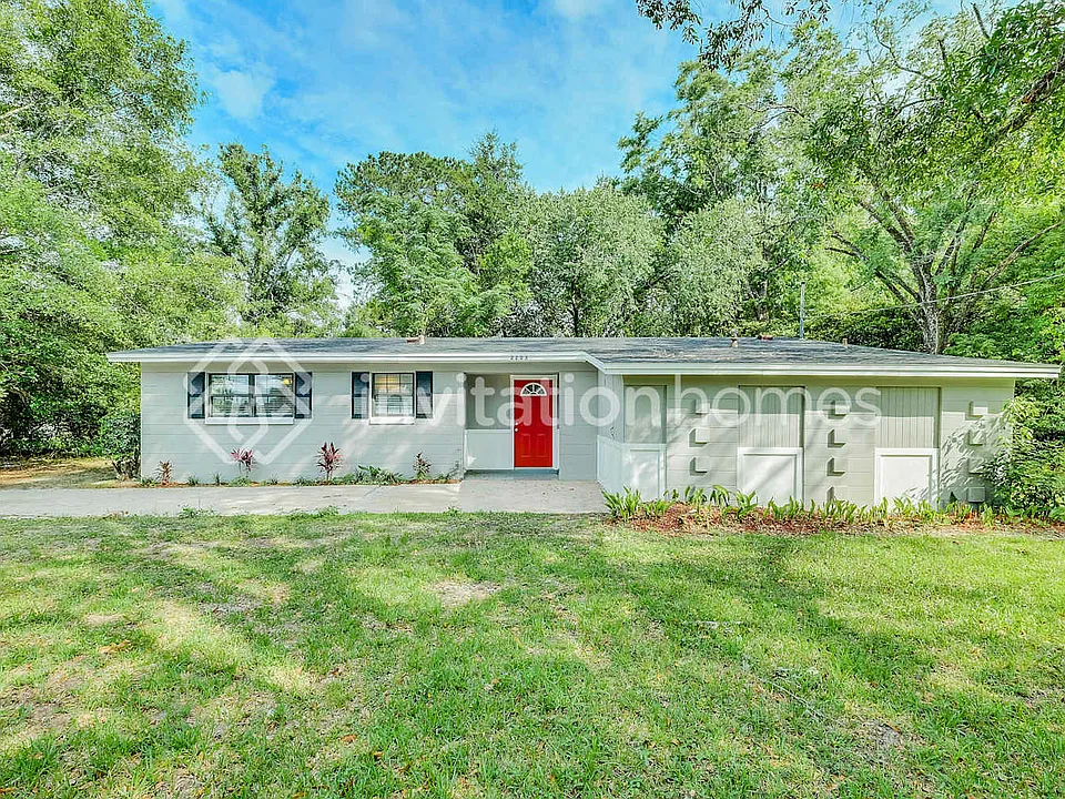 2203 Burpee Dr