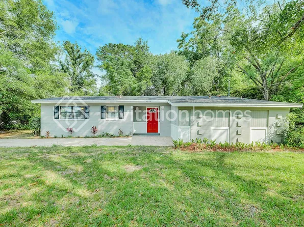 2203 Burpee Dr, Jacksonville, FL 32210
