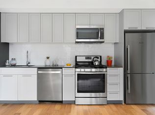 150 Union Ave #2M, Brooklyn, NY 11206