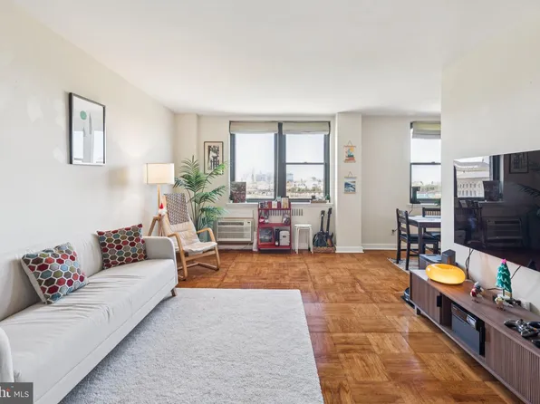 2601 Pennsylvania Ave APT 946, Philadelphia, PA 19130