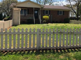 916 Old Furnace Rd, Boiling Springs, SC 29316