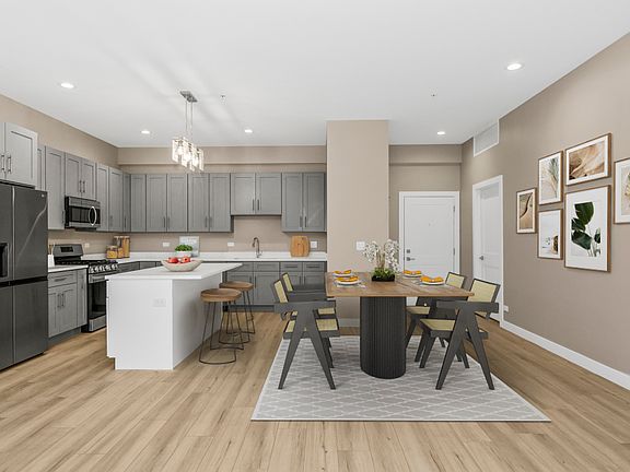 4th image of 3330 Dempster St #207