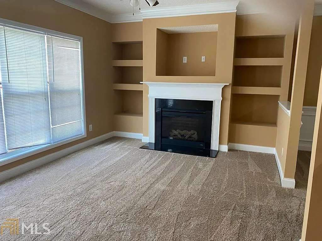 3 bed, 2.5 bath, 1378 sqft, $1,680 — Photo 4