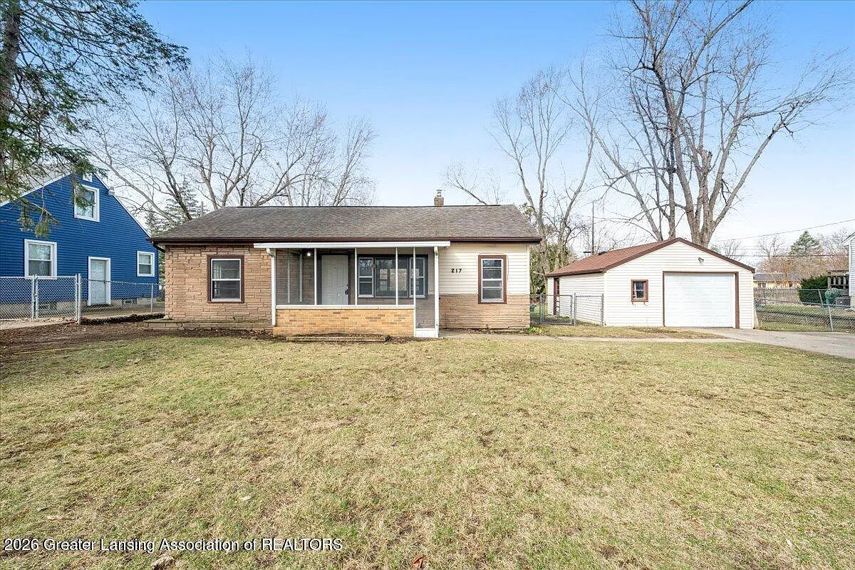 217 Richard Ave photo 1