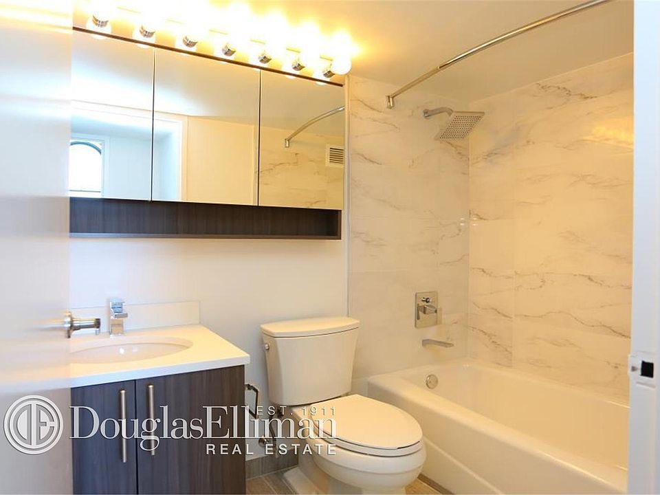 1st image of 666 Greenwich St APT 419