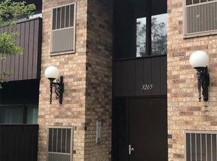 3265 Mayfield Rd APT 31, Cleveland, OH 44118