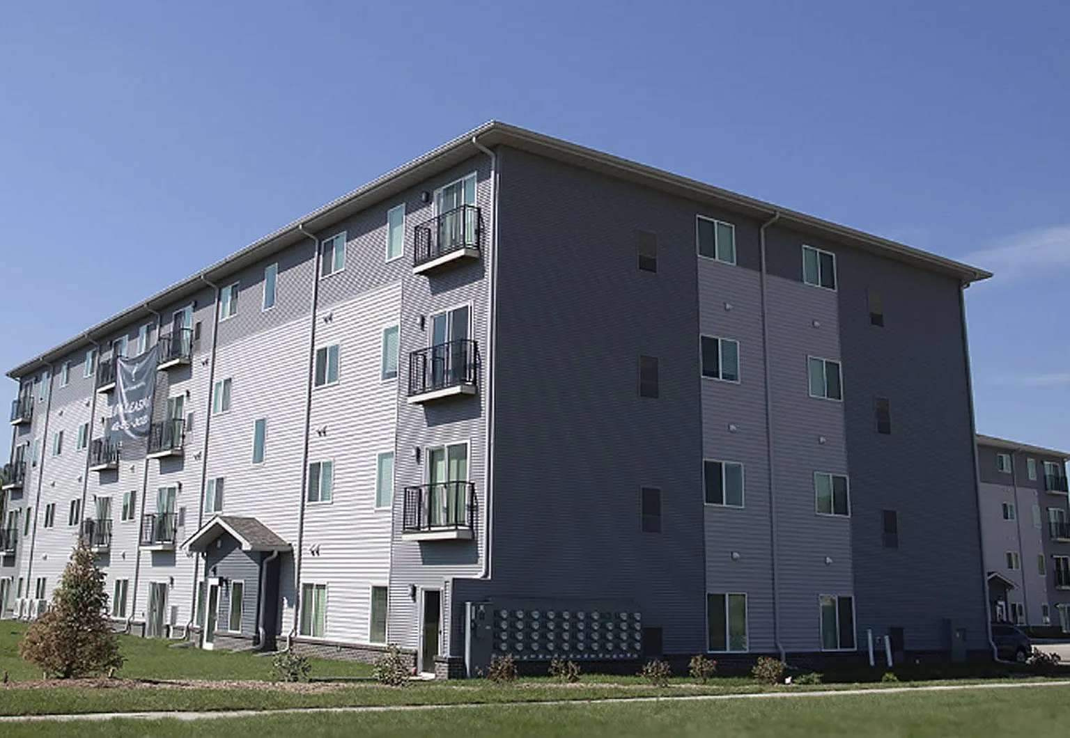 Heartland Flats — Photo 1