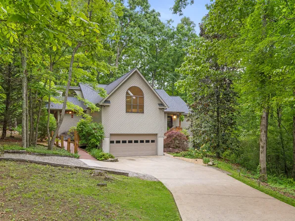 9516 Fuller Rd, Chattanooga, TN 37421
