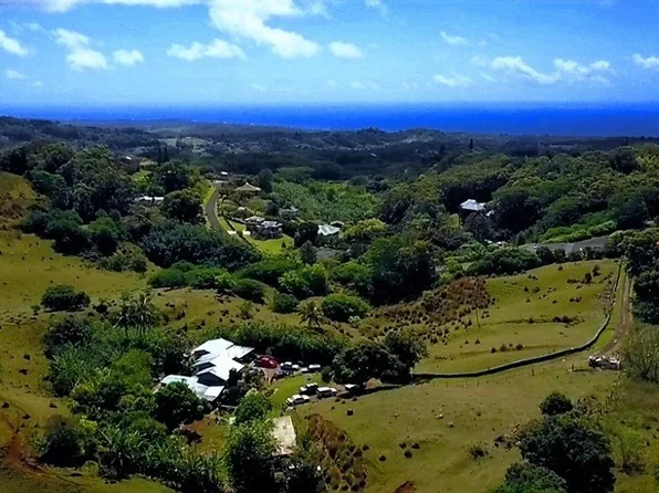 5440 Puulima Rd, Kalaheo, HI 96741