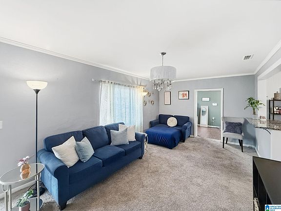 4th image of 625 Melinda Ln