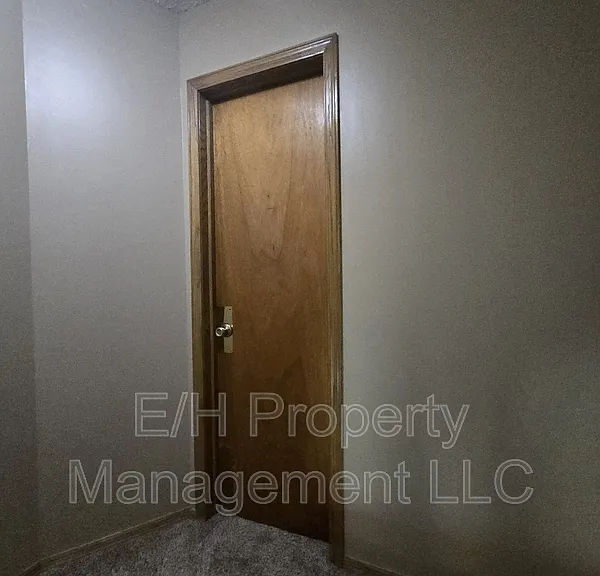 9105 W Westlawn St #1 — Photo 13
