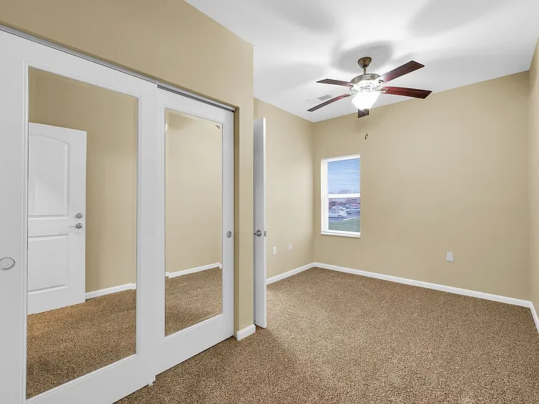 Copper View Apartments — Photo 56