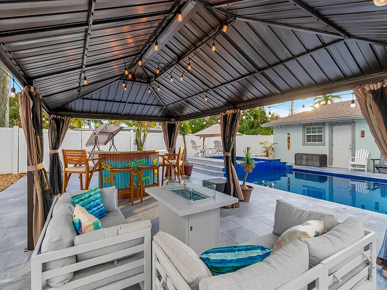 310 Gulfstream Dr — Photo 5