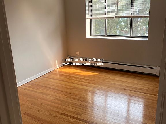 2nd image of 567 W Stratford Pl #408