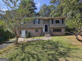 150 Rockfort Ct S, Atlanta, GA 30349