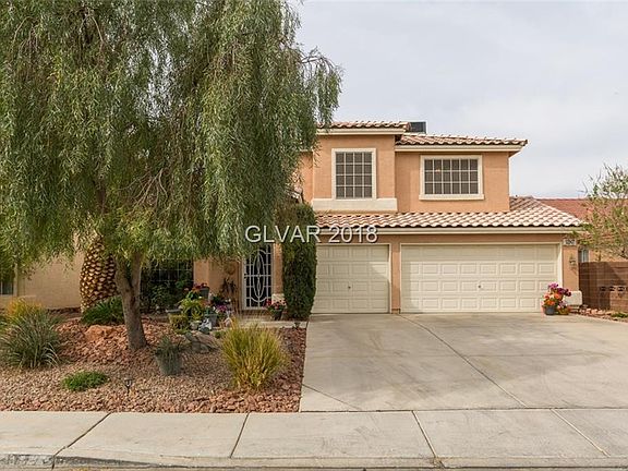 2nd image of 1817 Hollyberry Ct