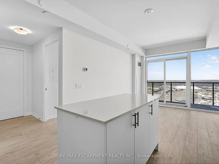 27 Korda Gate #2408 — Photo 12