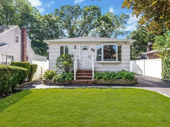 96 Harper Street, Patchogue, NY 11772
