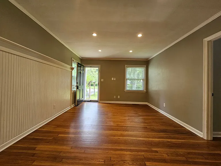 303 Brandywine Rd — Photo 3