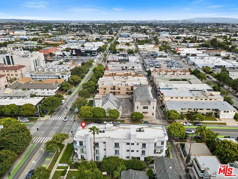 1325 Arizona Ave #201 — Photo 60