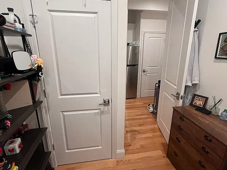 315 E 57th St #5B — Photo 11