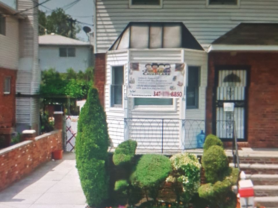 1st image of 1412 E 71st St