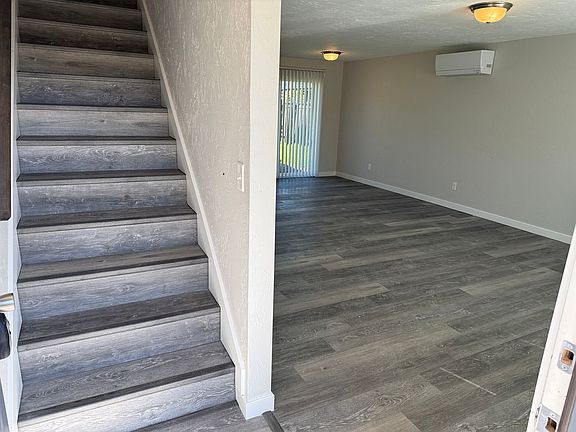 5th image of 4116 Bluebelle Way