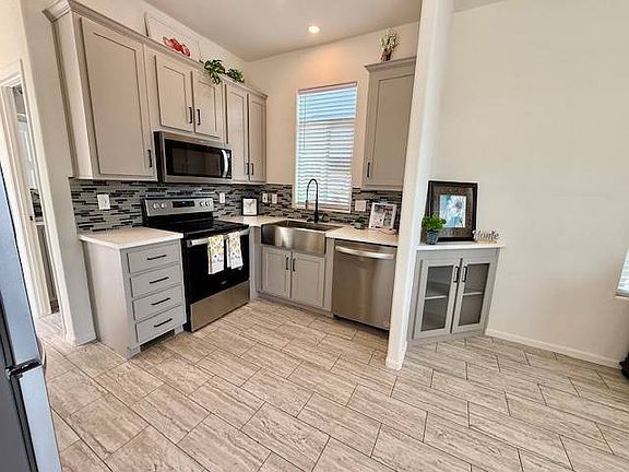 3rd image of 4860 E Main St #G-51