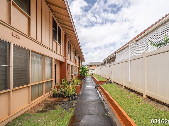 2nd image of 1158 Hoola Pl APT 5C