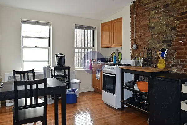 Rented by RES New York | media 36