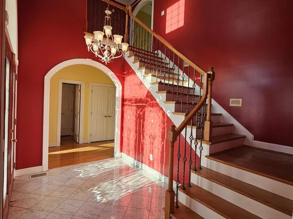 19101 Chapman Ridge Ct, Fisherville, KY 40023