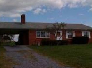 859 Shawnee Dr, Harrisburg, PA 17112