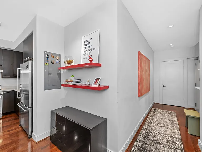 30 Union Park St #405 — Photo 9