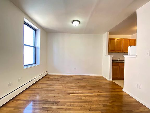 2nd image of 1110 Stadium Ave APT 3B
