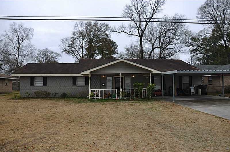 1st image of 1009 Garden Dr