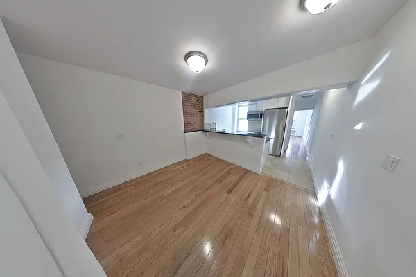 Rented by CitySites Real Estate Group | media 9