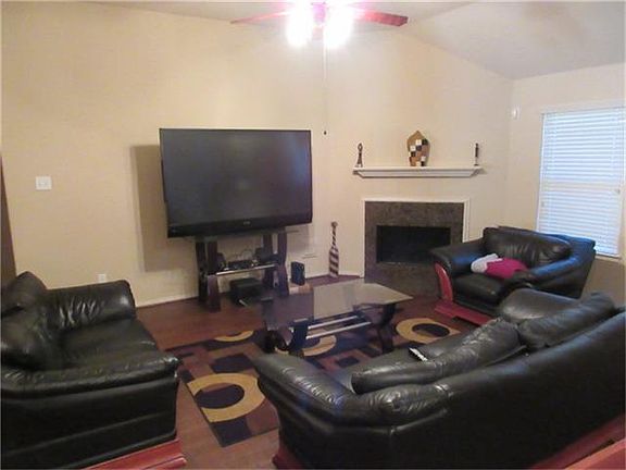 3rd image of 19519 Dunlay Springs Dr