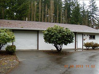 1st image of 17 Landberg Ln N