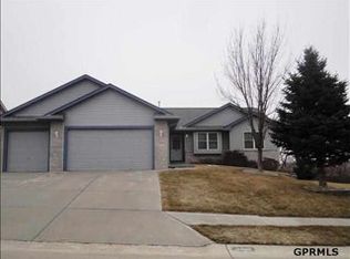 22069 Hilltop Ave, Gretna, NE 68028