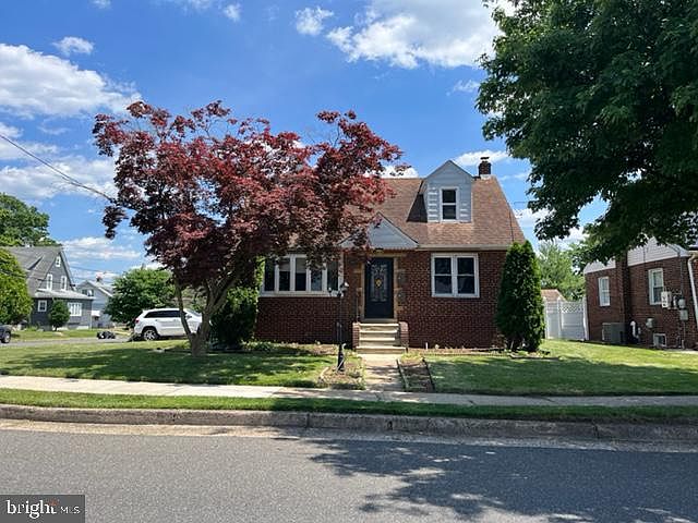 1st image of 6606 Woodland Ave Floor 2
