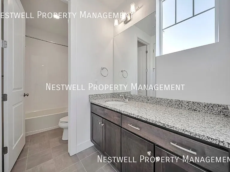 2346 E Snowy Peak Dr — Photo 32