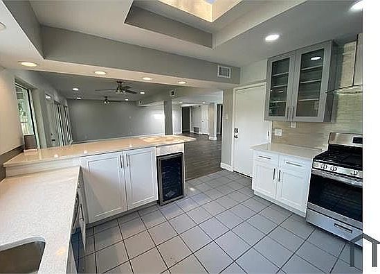 5th image of 16126 Jersey Dr